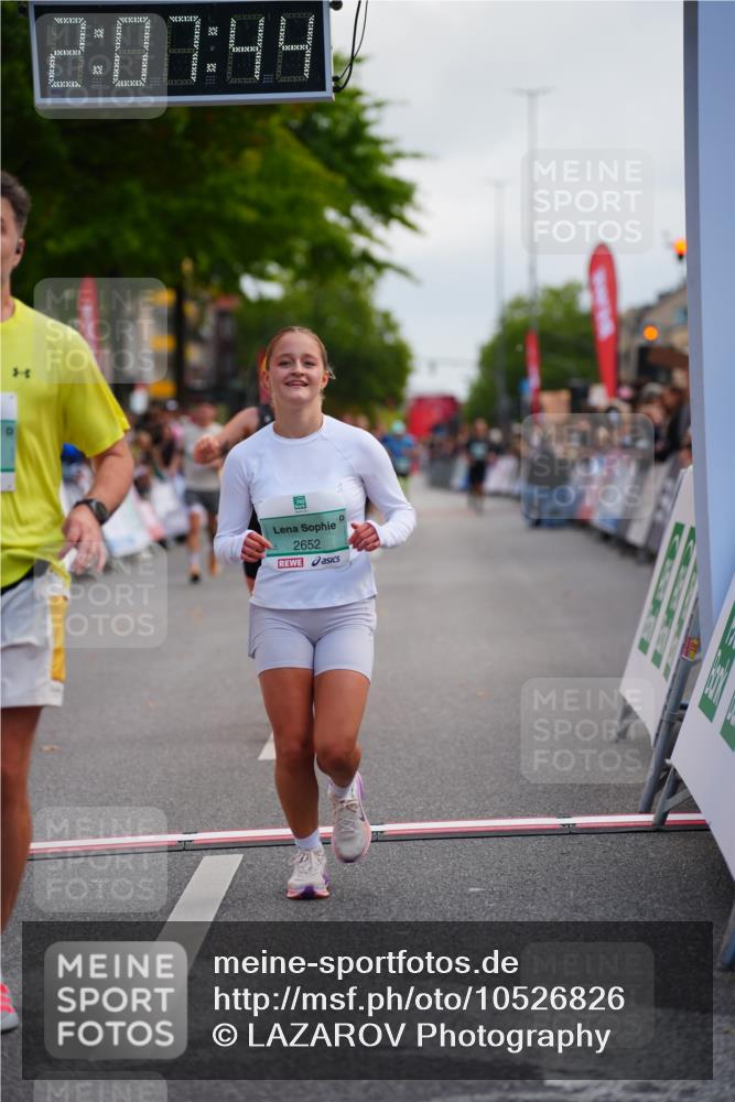 20.09.2026 - PSD Bank Halbmarathon LAZAROV Photography http://msf.ph/oto/10526826 20.09.2026 12:07:44 Ziel 1522, 1622, 1968, 2652, 4424 meine-sportfotos.de