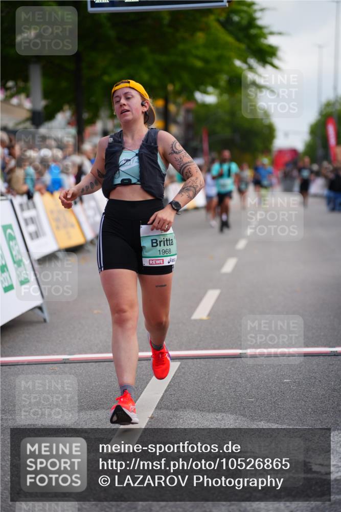 20.09.2026 - PSD Bank Halbmarathon LAZAROV Photography http://msf.ph/oto/10526865 20.09.2026 12:07:46 Ziel 1522, 1622, 1968, 2652, 3378, 4424 meine-sportfotos.de