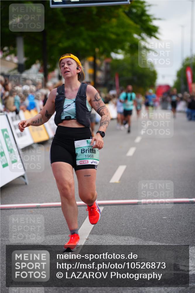 20.09.2026 - PSD Bank Halbmarathon LAZAROV Photography http://msf.ph/oto/10526873 20.09.2026 12:07:46 Ziel 1522, 1622, 1968, 2652, 3378, 4424 meine-sportfotos.de