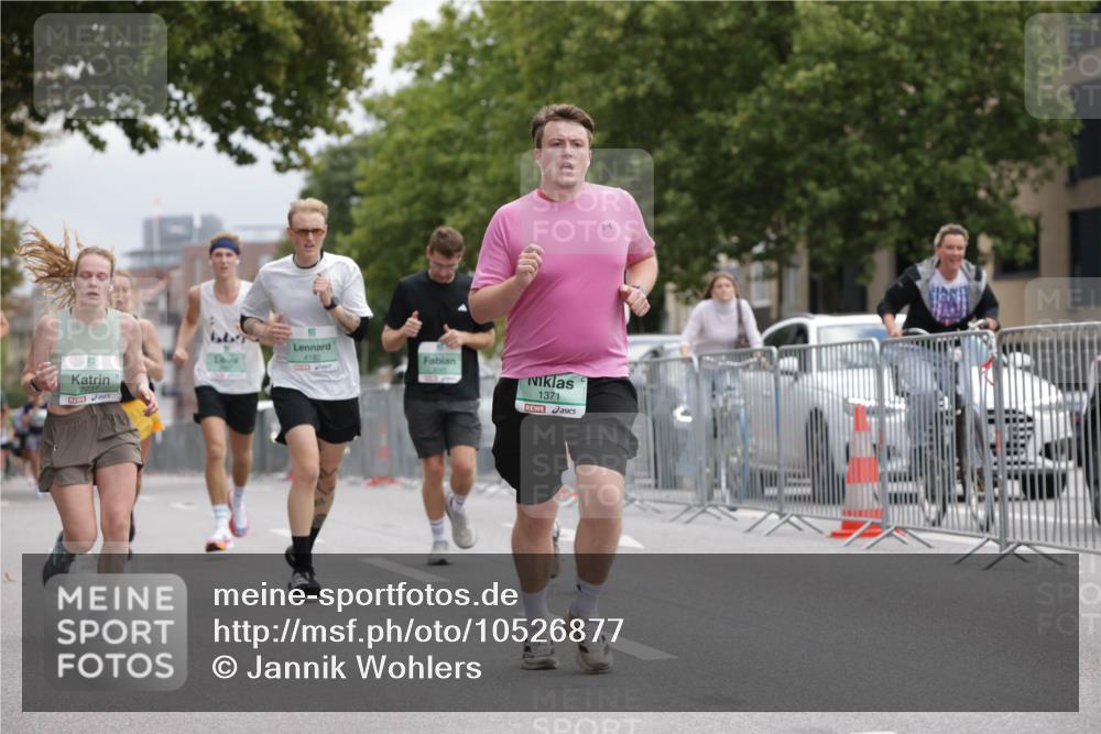 20.09.2026 - PSD Bank Halbmarathon Jannik Wohlers http://msf.ph/oto/10526877 20.09.2026 12:06:15 Laufen 2237, 667, 4182, 1371 meine-sportfotos.de
