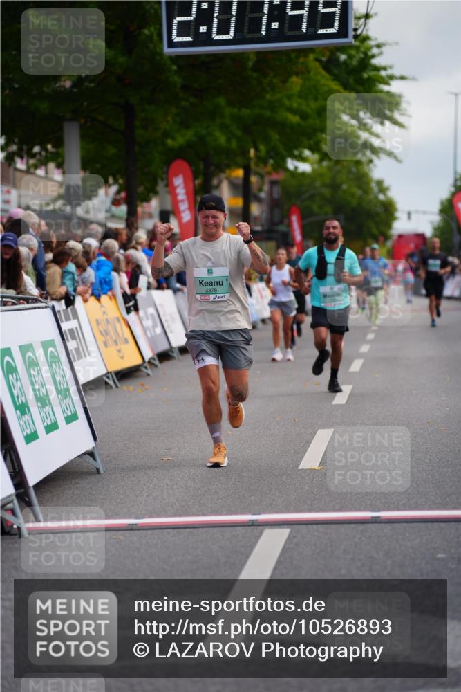 20.09.2026 - PSD Bank Halbmarathon LAZAROV Photography http://msf.ph/oto/10526893 20.09.2026 12:07:49 Ziel 1522, 1600, 1622, 1705, 1968, 2652, 3378 meine-sportfotos.de