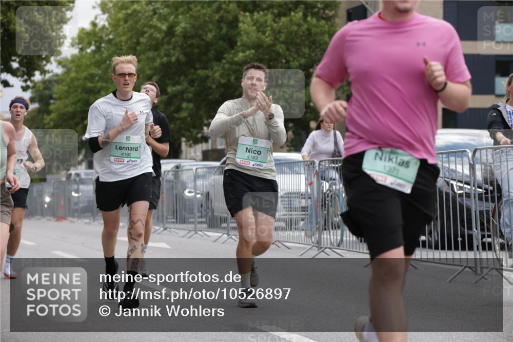 20.09.2026 - PSD Bank Halbmarathon Jannik Wohlers http://msf.ph/oto/10526897 20.09.2026 12:06:17 Laufen 4182, 4183, 1371 meine-sportfotos.de