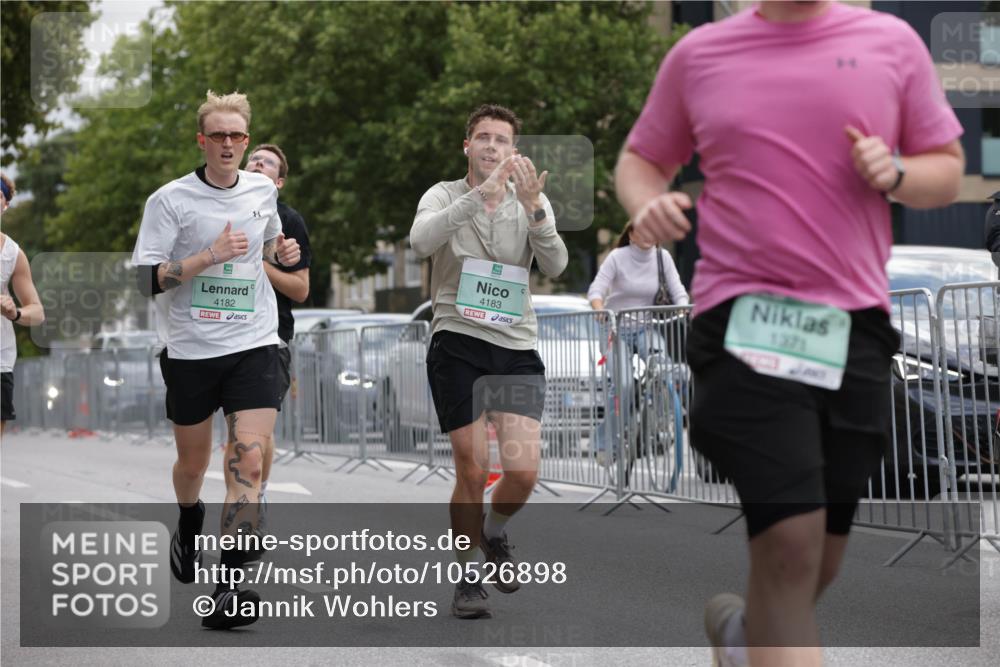 20.09.2026 - PSD Bank Halbmarathon Jannik Wohlers http://msf.ph/oto/10526898 20.09.2026 12:06:17 Laufen 4182, 4183, 1371 meine-sportfotos.de