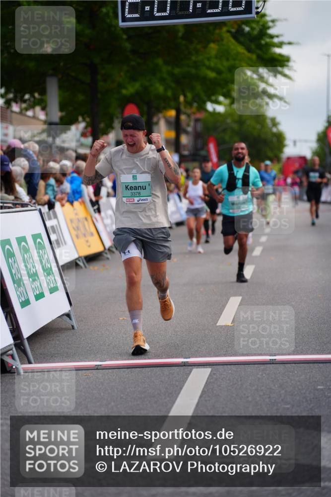 20.09.2026 - PSD Bank Halbmarathon LAZAROV Photography http://msf.ph/oto/10526922 20.09.2026 12:07:49 Ziel 1522, 1600, 1622, 1705, 1968, 2652, 3378 meine-sportfotos.de