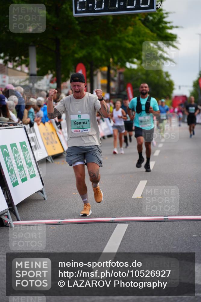 20.09.2026 - PSD Bank Halbmarathon LAZAROV Photography http://msf.ph/oto/10526927 20.09.2026 12:07:49 Ziel 1522, 1600, 1622, 1705, 1968, 2652, 3378 meine-sportfotos.de