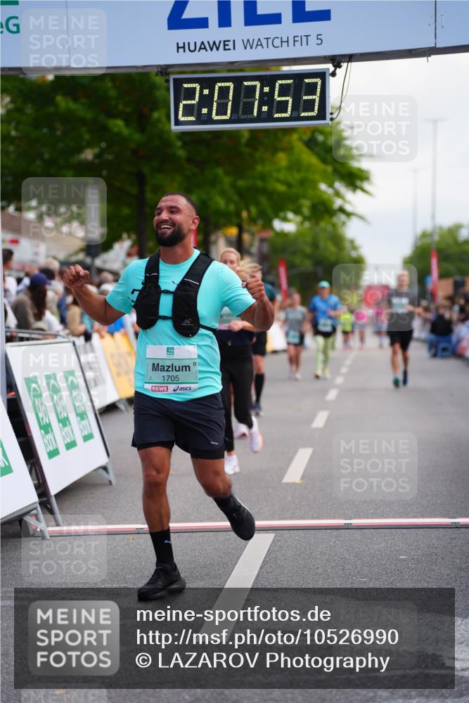20.09.2026 - PSD Bank Halbmarathon LAZAROV Photography http://msf.ph/oto/10526990 20.09.2026 12:07:52 Ziel 1600, 1705, 1968, 3219, 3378, 4776 meine-sportfotos.de