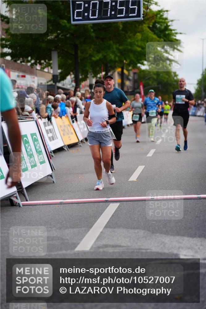 20.09.2026 - PSD Bank Halbmarathon LAZAROV Photography http://msf.ph/oto/10527007 20.09.2026 12:07:54 Ziel 1238, 1600, 1705, 2173, 3219, 3378, 4776 meine-sportfotos.de