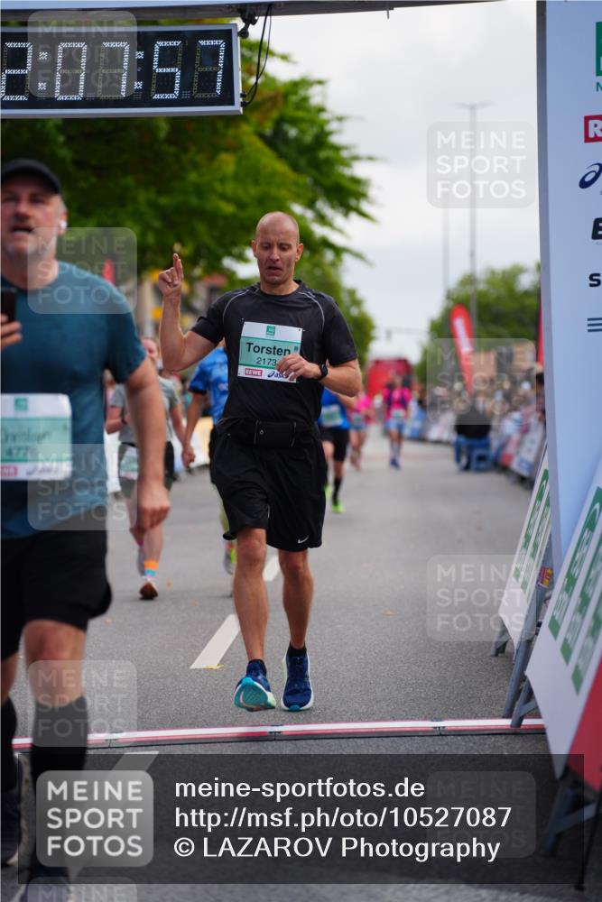 20.09.2026 - PSD Bank Halbmarathon LAZAROV Photography http://msf.ph/oto/10527087 20.09.2026 12:07:57 Ziel 1238, 1600, 1705, 2173, 3219, 3378, 3486, 3487, 4776 meine-sportfotos.de
