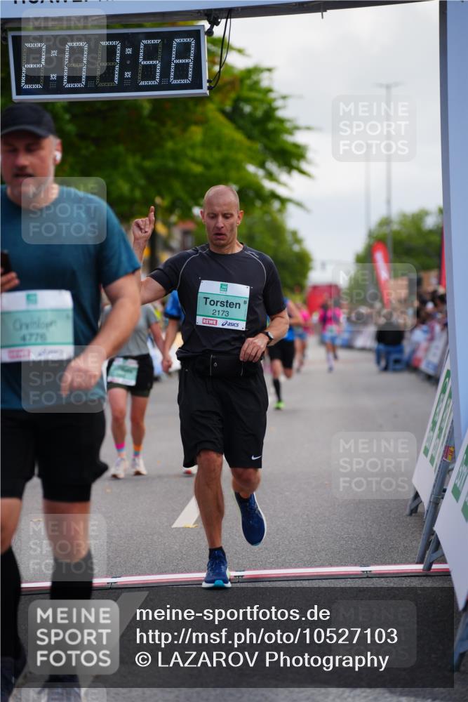 20.09.2026 - PSD Bank Halbmarathon LAZAROV Photography http://msf.ph/oto/10527103 20.09.2026 12:07:57 Ziel 1238, 1600, 1705, 2173, 3219, 3378, 3486, 3487, 4776 meine-sportfotos.de