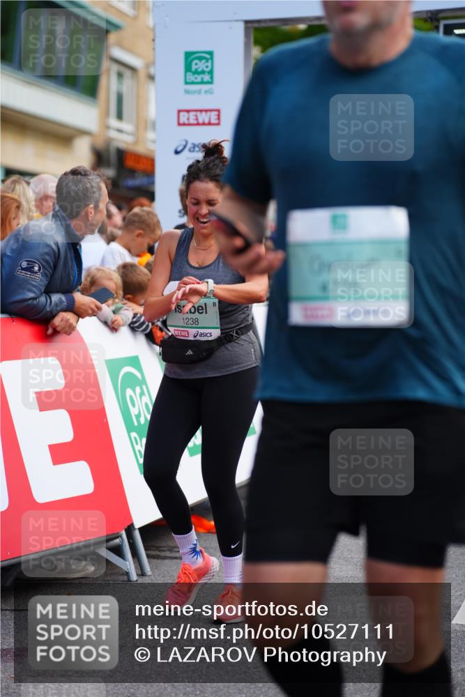 20.09.2026 - PSD Bank Halbmarathon LAZAROV Photography http://msf.ph/oto/10527111 20.09.2026 12:07:59 Ziel 1238, 1600, 1705, 2173, 2499, 3219, 3486, 3487, 4502, 4776 meine-sportfotos.de