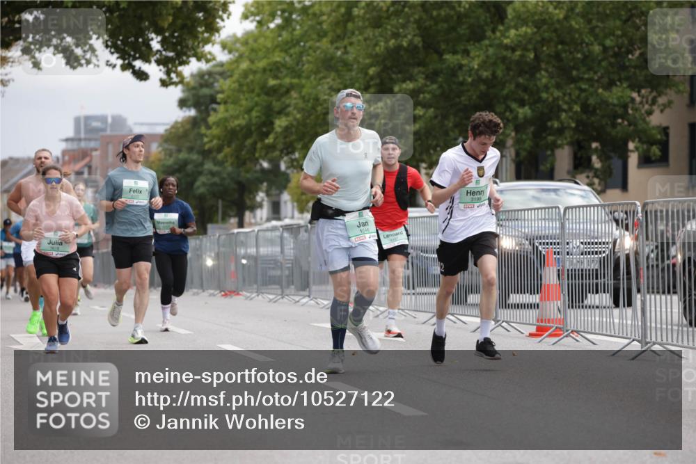 20.09.2026 - PSD Bank Halbmarathon Jannik Wohlers http://msf.ph/oto/10527122 20.09.2026 12:06:57 Laufen 1618, 1546, 4497, 3199 meine-sportfotos.de