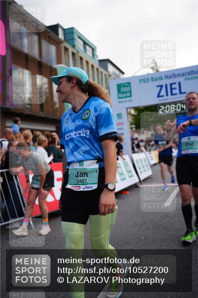 20.09.2026 - PSD Bank Halbmarathon LAZAROV Photography http://msf.ph/oto/10527200 20.09.2026 12:08:03 Ziel 1238, 2173, 2499, 3219, 3486, 3487, 4502, 4776 meine-sportfotos.de