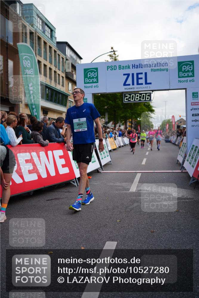 20.09.2026 - PSD Bank Halbmarathon LAZAROV Photography http://msf.ph/oto/10527280 20.09.2026 12:08:05 Ziel 1228, 1238, 2173, 2499, 3486, 3487, 4502 meine-sportfotos.de