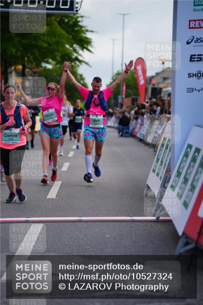 20.09.2026 - PSD Bank Halbmarathon LAZAROV Photography http://msf.ph/oto/10527324 20.09.2026 12:08:08 Ziel 1228, 2499, 2875, 3128, 3130, 3466, 4502 meine-sportfotos.de