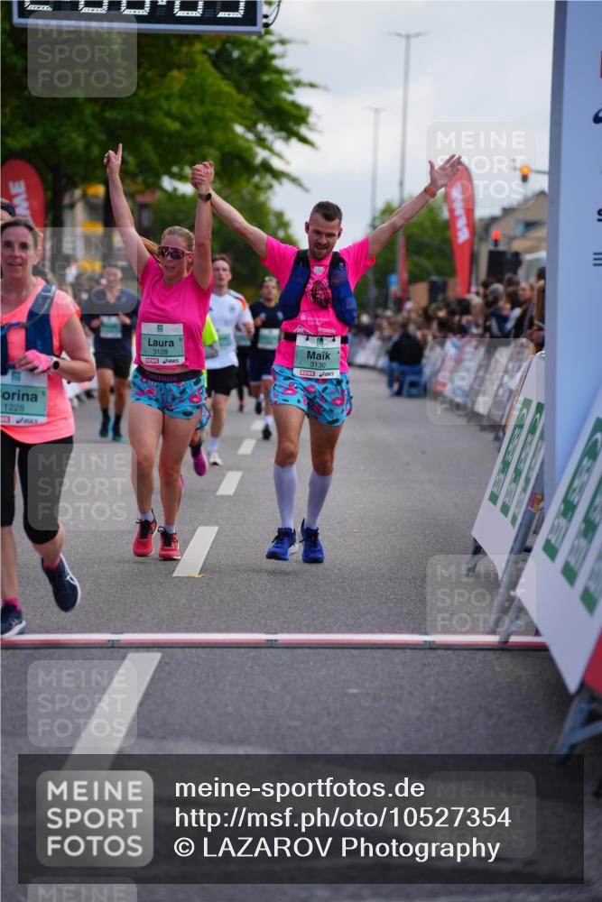 20.09.2026 - PSD Bank Halbmarathon LAZAROV Photography http://msf.ph/oto/10527354 20.09.2026 12:08:09 Ziel 1228, 2499, 2875, 3128, 3130, 3466, 3753, 4502 meine-sportfotos.de