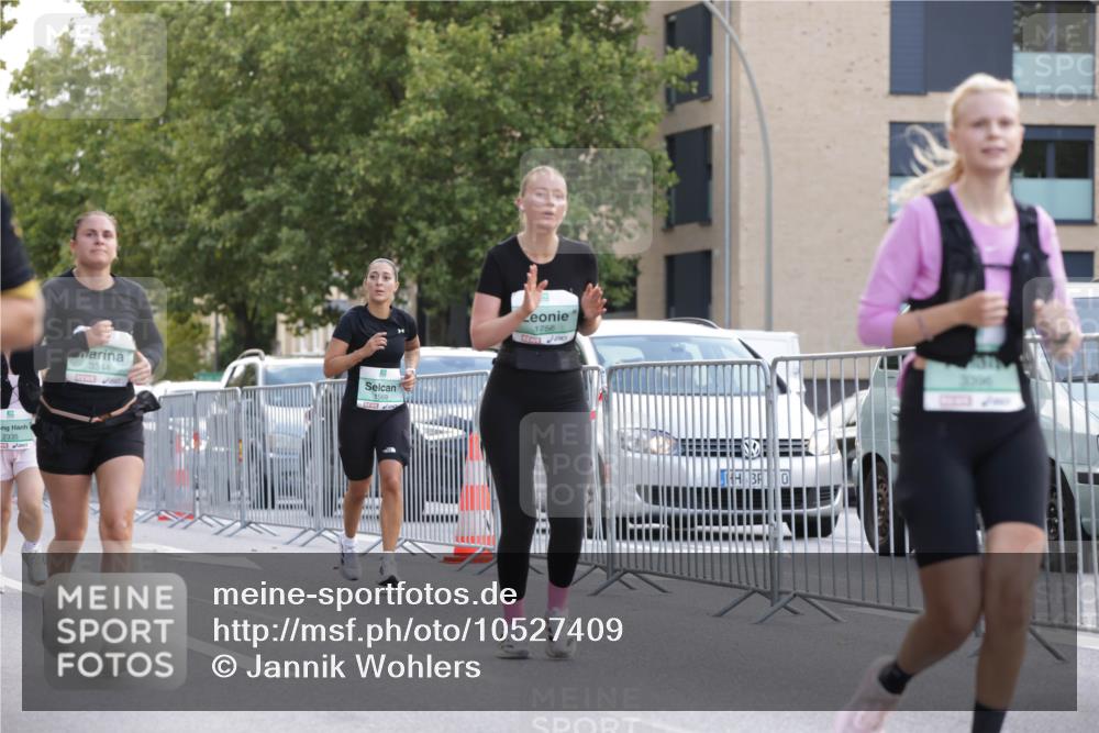 20.09.2026 - PSD Bank Halbmarathon Jannik Wohlers http://msf.ph/oto/10527409 20.09.2026 12:12:33 Laufen 2335, 3344, 1569, 1756, 2 meine-sportfotos.de