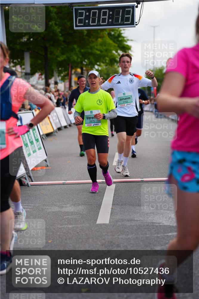 20.09.2026 - PSD Bank Halbmarathon LAZAROV Photography http://msf.ph/oto/10527436 20.09.2026 12:08:13 Ziel 1228, 1886, 2340, 2875, 2905, 2970, 3128, 3130, 3466, 3753 meine-sportfotos.de