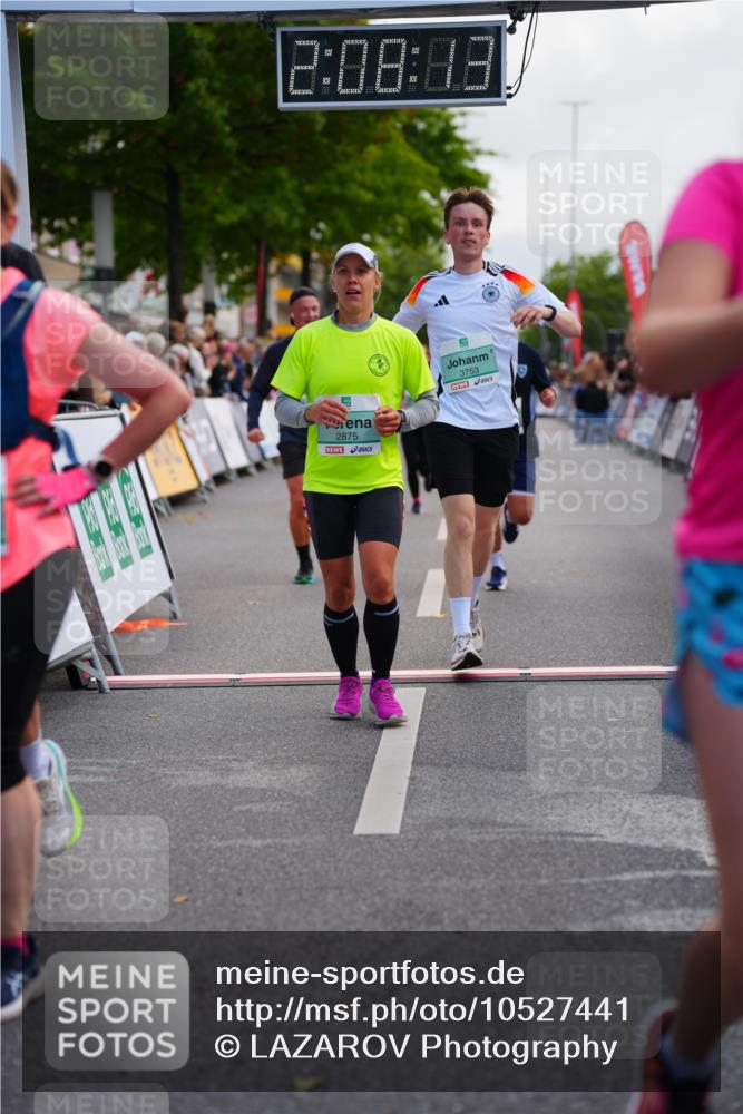20.09.2026 - PSD Bank Halbmarathon LAZAROV Photography http://msf.ph/oto/10527441 20.09.2026 12:08:13 Ziel 1228, 1886, 2340, 2875, 2905, 2970, 3128, 3130, 3466, 3753 meine-sportfotos.de
