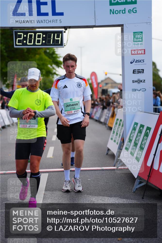 20.09.2026 - PSD Bank Halbmarathon LAZAROV Photography http://msf.ph/oto/10527627 20.09.2026 12:08:14 Ziel 1228, 1886, 2340, 2875, 2905, 2970, 3128, 3130, 3466, 3753 meine-sportfotos.de