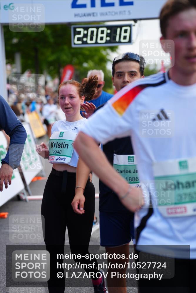 20.09.2026 - PSD Bank Halbmarathon LAZAROV Photography http://msf.ph/oto/10527724 20.09.2026 12:08:18 Ziel 1886, 2298, 2340, 2875, 2905, 2970, 3128, 3130, 3466, 3753 meine-sportfotos.de