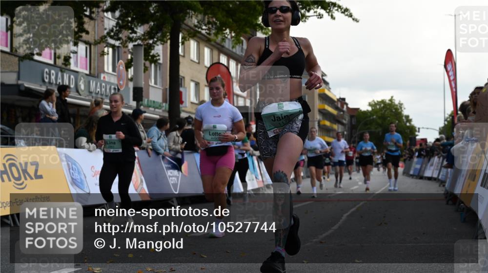 20.09.2026 - PSD Bank Halbmarathon J. Mangold http://msf.ph/oto/10527744 20.09.2026 12:10:01 Ziel 1075, 1076, 1179, 1180, 1878, 1942, 2278, 2667, 2826, 2963, 3338, 3897, 4301, 4397, 4490 meine-sportfotos.de