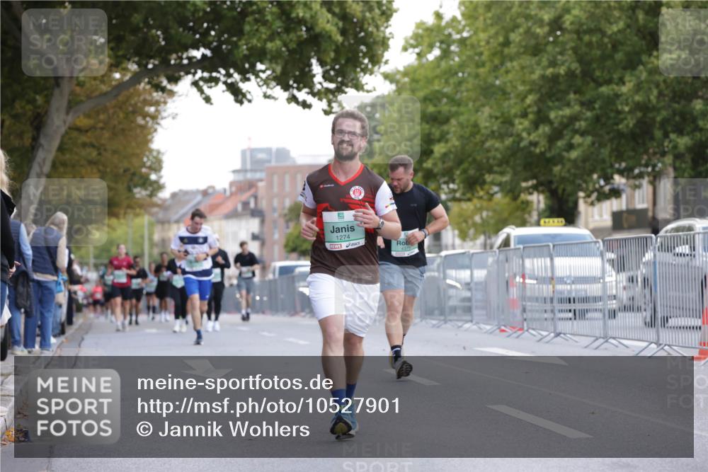 20.09.2026 - PSD Bank Halbmarathon Jannik Wohlers http://msf.ph/oto/10527901 20.09.2026 12:13:36 Laufen 1274 meine-sportfotos.de