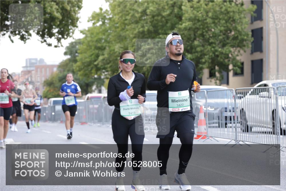 20.09.2026 - PSD Bank Halbmarathon Jannik Wohlers http://msf.ph/oto/10528005 20.09.2026 12:13:48 Laufen 1419, 1420 meine-sportfotos.de