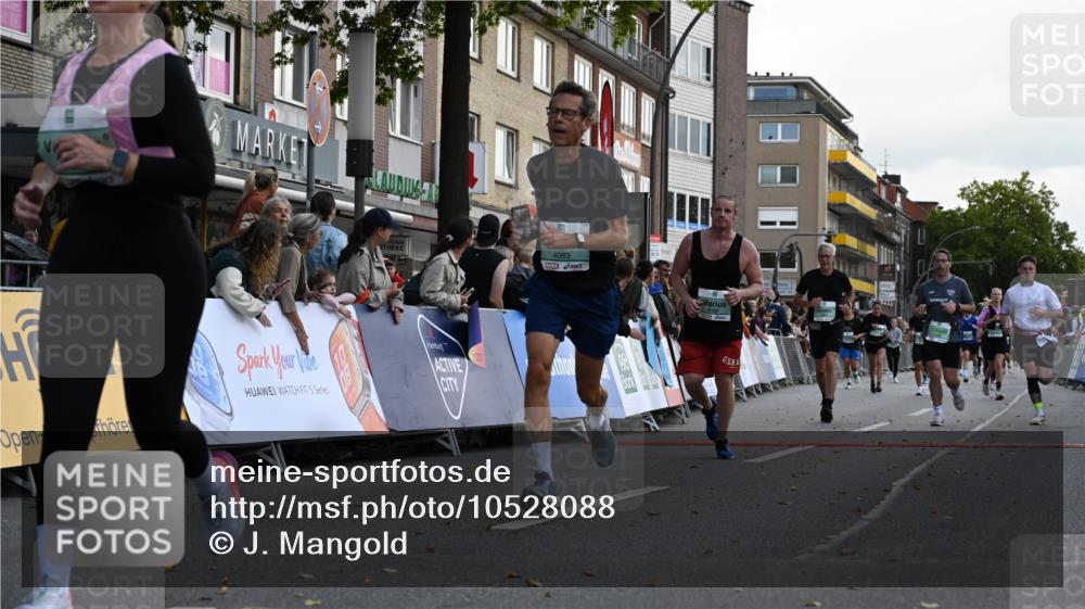 20.09.2026 - PSD Bank Halbmarathon J. Mangold http://msf.ph/oto/10528088 20.09.2026 12:10:38 Ziel 1037, 1569, 2072, 3122, 3344, 3396, 3472, 3877, 4024, 4083, 4186, 4530, 4701 meine-sportfotos.de
