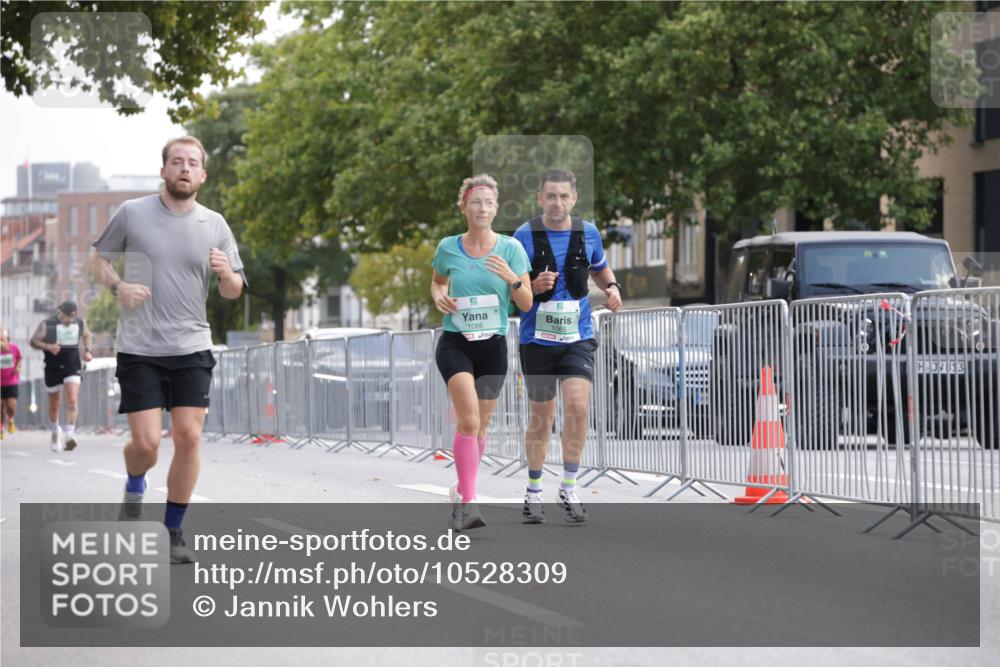 20.09.2026 - PSD Bank Halbmarathon Jannik Wohlers http://msf.ph/oto/10528309 20.09.2026 12:10:59 Laufen 1066, 1065, 13 meine-sportfotos.de