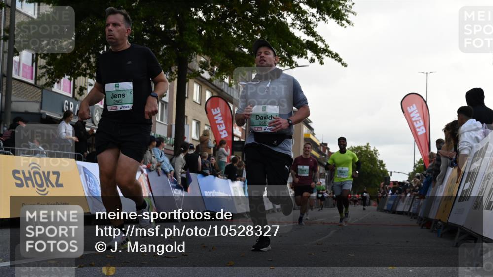 20.09.2026 - PSD Bank Halbmarathon J. Mangold http://msf.ph/oto/10528327 20.09.2026 12:10:56 Ziel 1752, 2335, 2359, 2602, 2610, 3405, 3752, 4401, 4402 meine-sportfotos.de