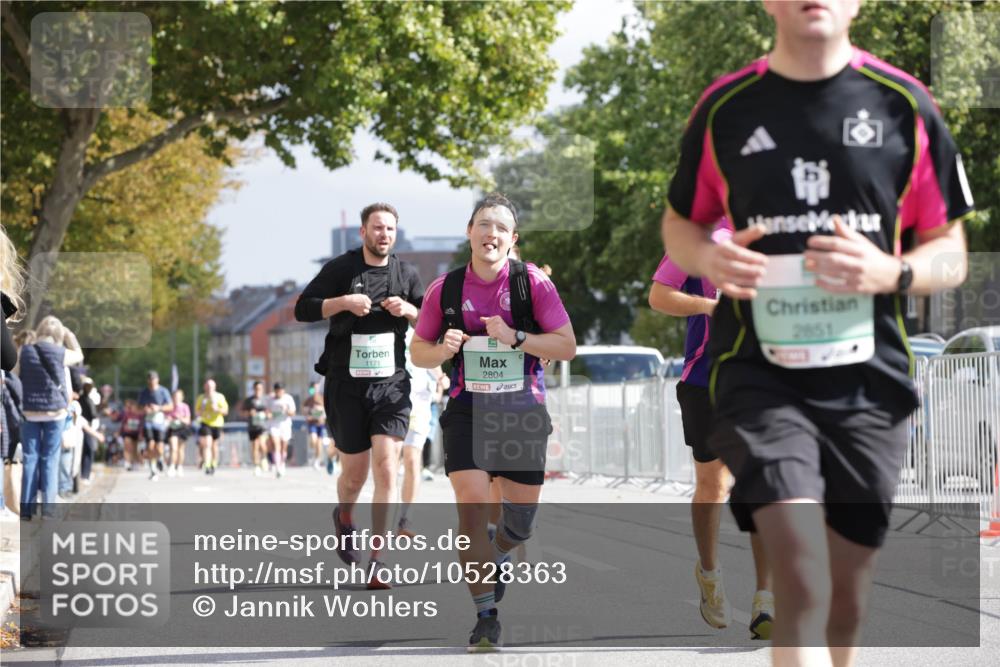 20.09.2026 - PSD Bank Halbmarathon Jannik Wohlers http://msf.ph/oto/10528363 20.09.2026 12:14:28 Laufen 1171, 2804, 2851 meine-sportfotos.de