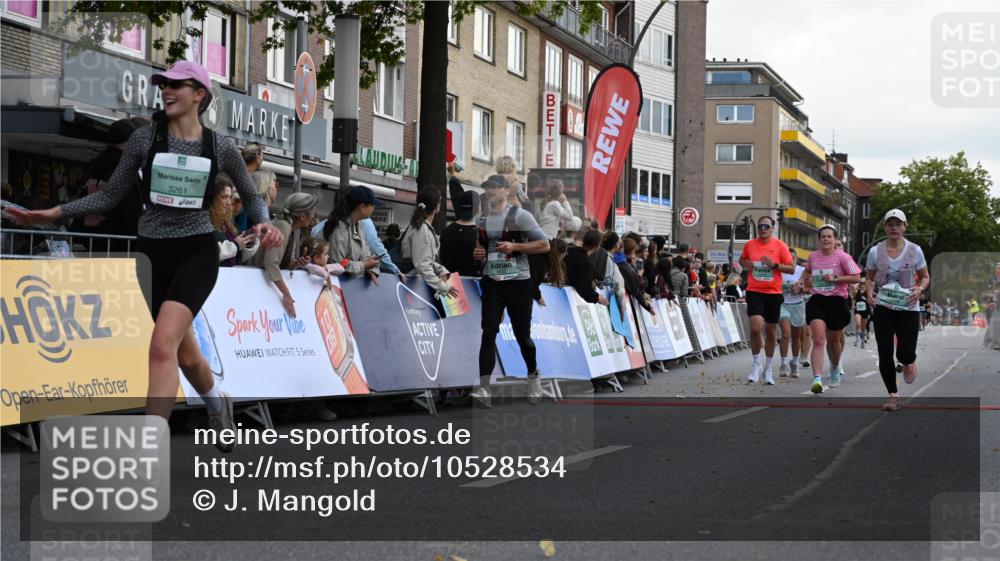 20.09.2026 - PSD Bank Halbmarathon J. Mangold http://msf.ph/oto/10528534 20.09.2026 12:11:21 Ziel 1267, 1579, 2243, 2368, 2475, 2893, 3145, 3172, 3261, 3853, 3854, 4129, 4452 meine-sportfotos.de