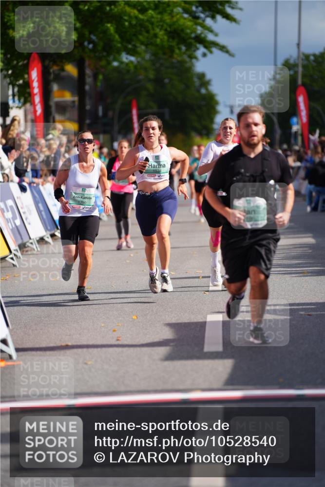 20.09.2026 - PSD Bank Halbmarathon LAZAROV Photography http://msf.ph/oto/10528540 20.09.2026 12:09:10 Ziel 1290, 1534, 2188, 2621, 3250, 3279, 3690, 4046 meine-sportfotos.de