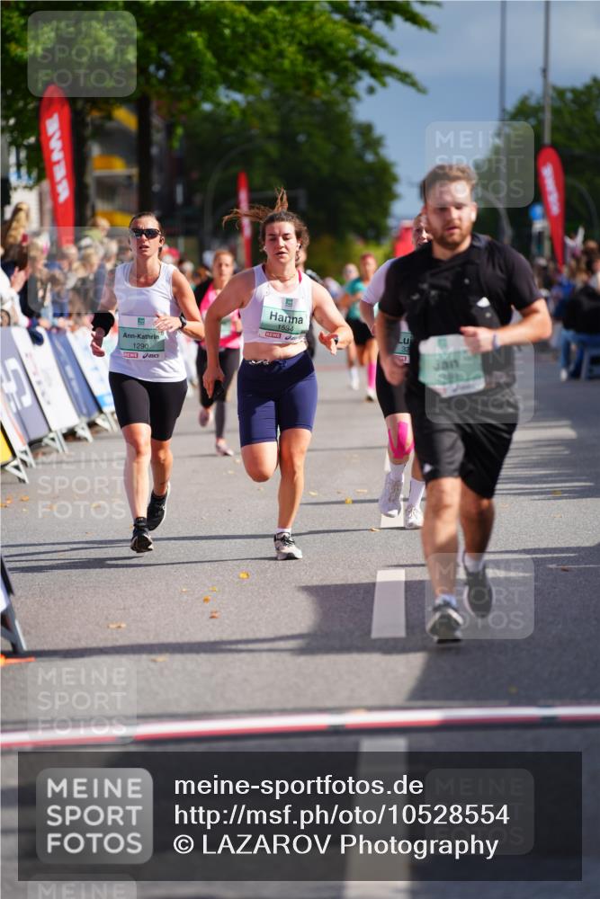20.09.2026 - PSD Bank Halbmarathon LAZAROV Photography http://msf.ph/oto/10528554 20.09.2026 12:09:10 Ziel 1290, 1534, 2188, 2621, 3250, 3279, 3690, 4046 meine-sportfotos.de