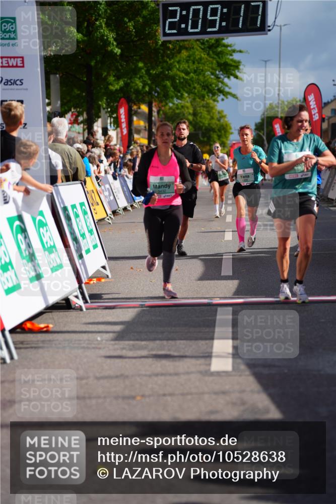 20.09.2026 - PSD Bank Halbmarathon LAZAROV Photography http://msf.ph/oto/10528638 20.09.2026 12:09:16 Ziel 1065, 1066, 1290, 1534, 1945, 2188, 2405, 3250, 3432, 4240 meine-sportfotos.de
