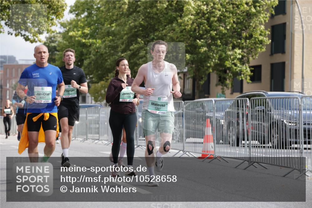 20.09.2026 - PSD Bank Halbmarathon Jannik Wohlers http://msf.ph/oto/10528658 20.09.2026 12:15:38 Laufen 4207, 1935, 1109, 1397 meine-sportfotos.de