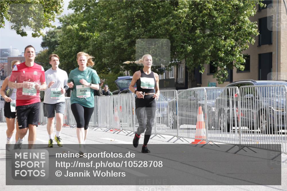 20.09.2026 - PSD Bank Halbmarathon Jannik Wohlers http://msf.ph/oto/10528708 20.09.2026 12:15:50 Laufen 180015, 3416, 3758, 1588, 1848 meine-sportfotos.de