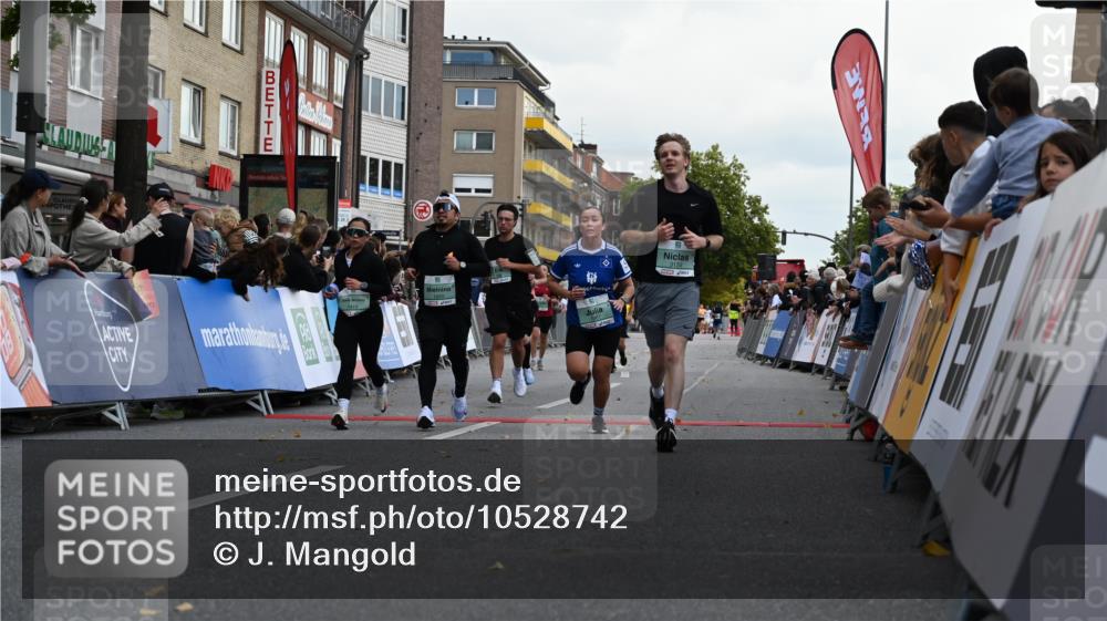 20.09.2026 - PSD Bank Halbmarathon J. Mangold http://msf.ph/oto/10528742 20.09.2026 12:12:00 Ziel 1419, 1420, 1967, 3098, 3133, 3224, 4050, 4798 meine-sportfotos.de
