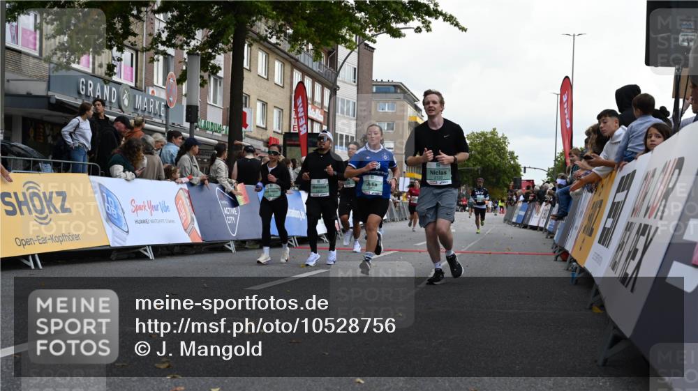 20.09.2026 - PSD Bank Halbmarathon J. Mangold http://msf.ph/oto/10528756 20.09.2026 12:12:02 Ziel 1419, 1420, 1967, 3019, 3098, 3133, 3224, 4050, 4510, 4798 meine-sportfotos.de