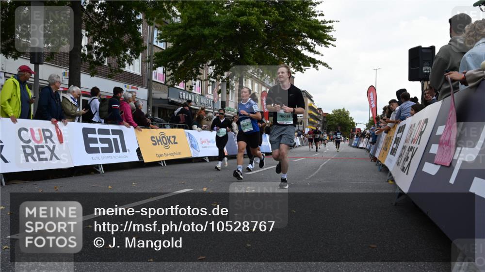 20.09.2026 - PSD Bank Halbmarathon J. Mangold http://msf.ph/oto/10528767 20.09.2026 12:12:03 Ziel 1419, 1420, 1967, 3019, 3098, 3133, 3224, 4050, 4510, 4798 meine-sportfotos.de