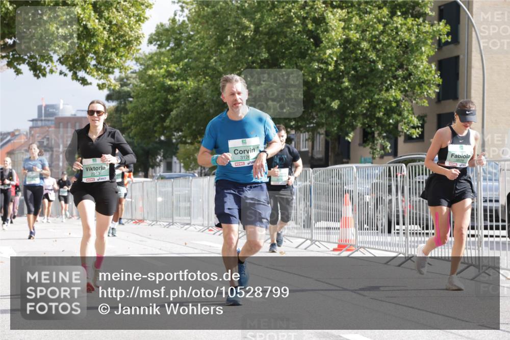 20.09.2026 - PSD Bank Halbmarathon Jannik Wohlers http://msf.ph/oto/10528799 20.09.2026 12:16:29 Laufen 2259, 3126, 1626 meine-sportfotos.de