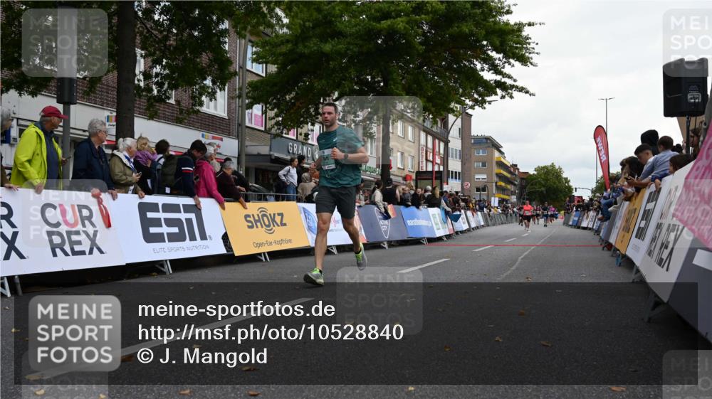 20.09.2026 - PSD Bank Halbmarathon J. Mangold http://msf.ph/oto/10528840 20.09.2026 12:12:21 Ziel 2129, 3711 meine-sportfotos.de