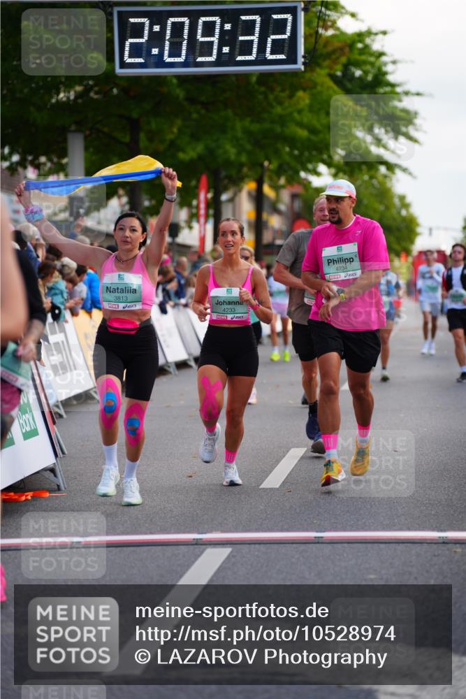 20.09.2026 - PSD Bank Halbmarathon LAZAROV Photography http://msf.ph/oto/10528974 20.09.2026 12:09:31 Ziel 1031, 1176, 3339, 3658, 3813, 4064, 4233, 4234, 4559, 4563 meine-sportfotos.de