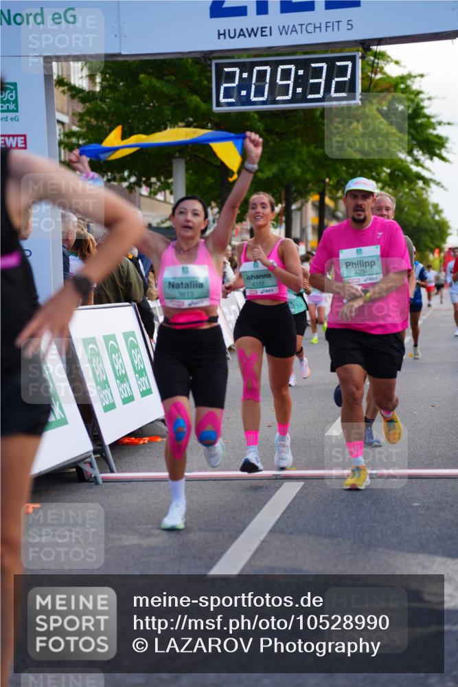 20.09.2026 - PSD Bank Halbmarathon LAZAROV Photography http://msf.ph/oto/10528990 20.09.2026 12:09:32 Ziel 1031, 1176, 2526, 3137, 3339, 3658, 3813, 4064, 4233, 4234, 4563 meine-sportfotos.de
