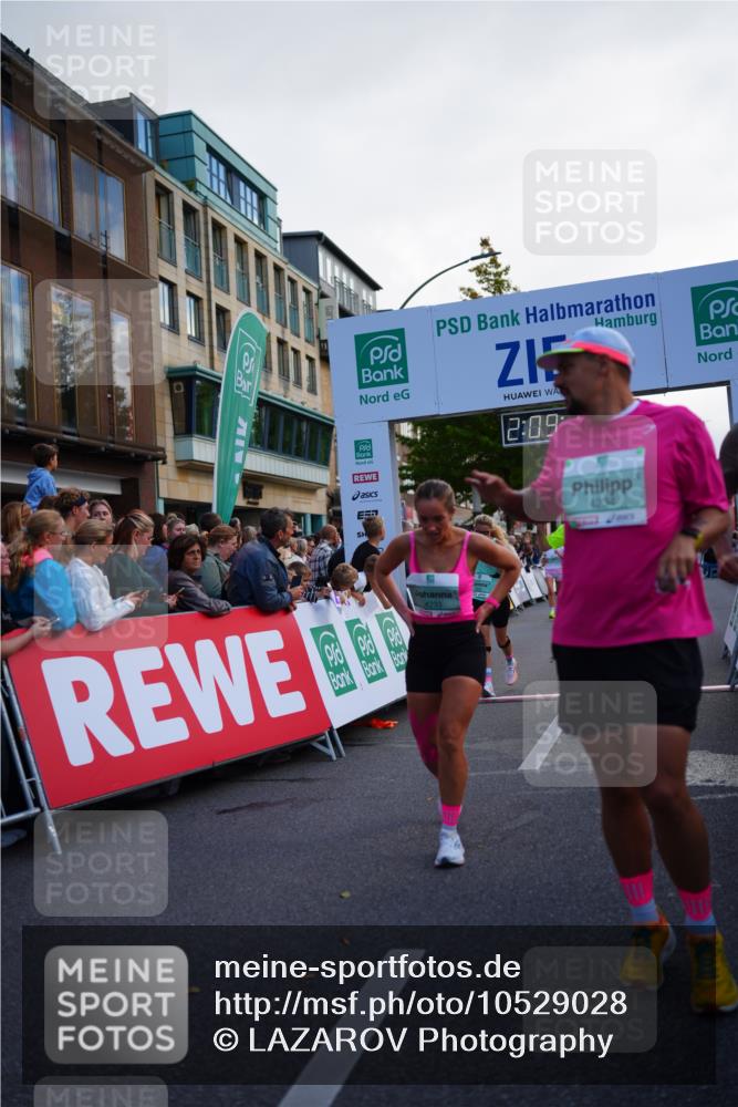 20.09.2026 - PSD Bank Halbmarathon LAZAROV Photography http://msf.ph/oto/10529028 20.09.2026 12:09:35 Ziel 1031, 1167, 1176, 2526, 3137, 3339, 3658, 3813, 3816, 4030, 4064, 4233, 4234, 4563 meine-sportfotos.de