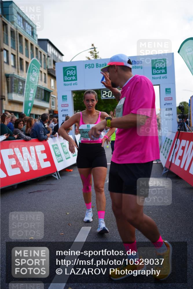 20.09.2026 - PSD Bank Halbmarathon LAZAROV Photography http://msf.ph/oto/10529037 20.09.2026 12:09:35 Ziel 1031, 1167, 1176, 2526, 3137, 3339, 3658, 3813, 3816, 4030, 4064, 4233, 4234, 4563 meine-sportfotos.de
