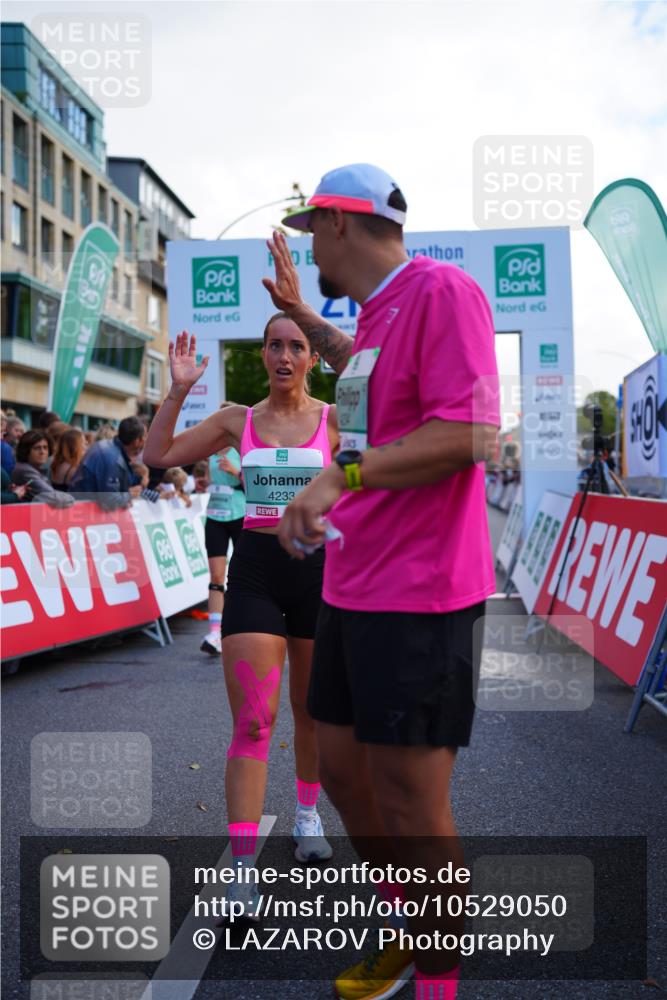 20.09.2026 - PSD Bank Halbmarathon LAZAROV Photography http://msf.ph/oto/10529050 20.09.2026 12:09:36 Ziel 1031, 1167, 1176, 2198, 2526, 3137, 3339, 3658, 3813, 3816, 4030, 4064, 4233, 4234, 4563 meine-sportfotos.de