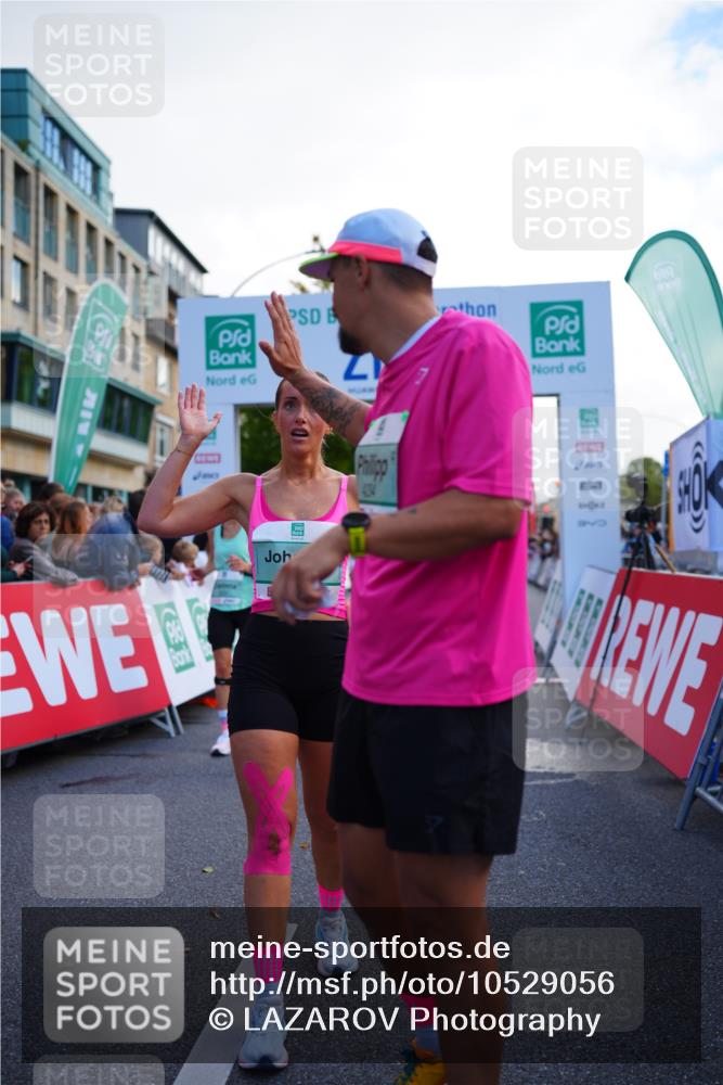 20.09.2026 - PSD Bank Halbmarathon LAZAROV Photography http://msf.ph/oto/10529056 20.09.2026 12:09:36 Ziel 1031, 1167, 1176, 2198, 2526, 3137, 3339, 3658, 3813, 3816, 4030, 4064, 4233, 4234, 4563 meine-sportfotos.de