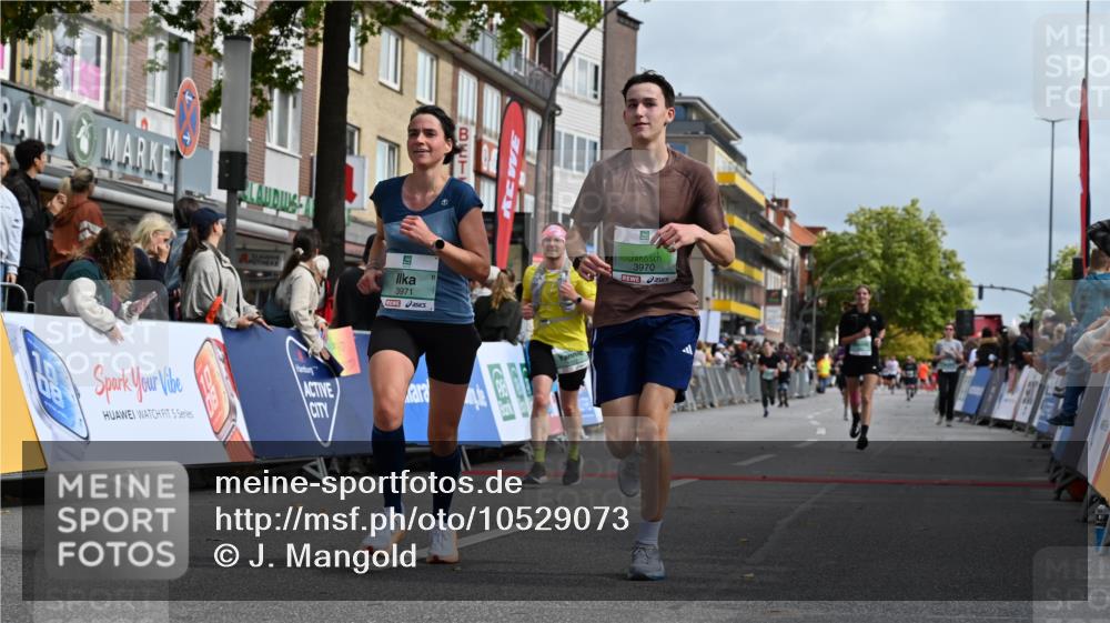 20.09.2026 - PSD Bank Halbmarathon J. Mangold http://msf.ph/oto/10529073 20.09.2026 12:13:01 Ziel 1125, 1322, 1341, 2521, 3970, 3971, 4466, 4668 meine-sportfotos.de