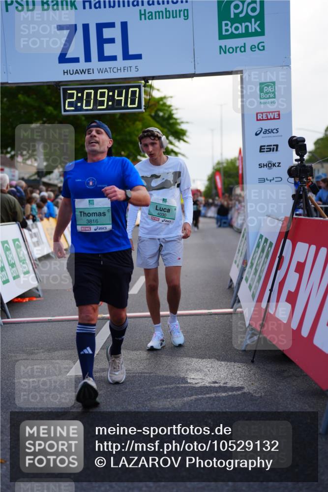 20.09.2026 - PSD Bank Halbmarathon LAZAROV Photography http://msf.ph/oto/10529132 20.09.2026 12:09:40 Ziel 1031, 1167, 2025, 2198, 2526, 3137, 3339, 3816, 4030, 4233, 4234, 4563 meine-sportfotos.de